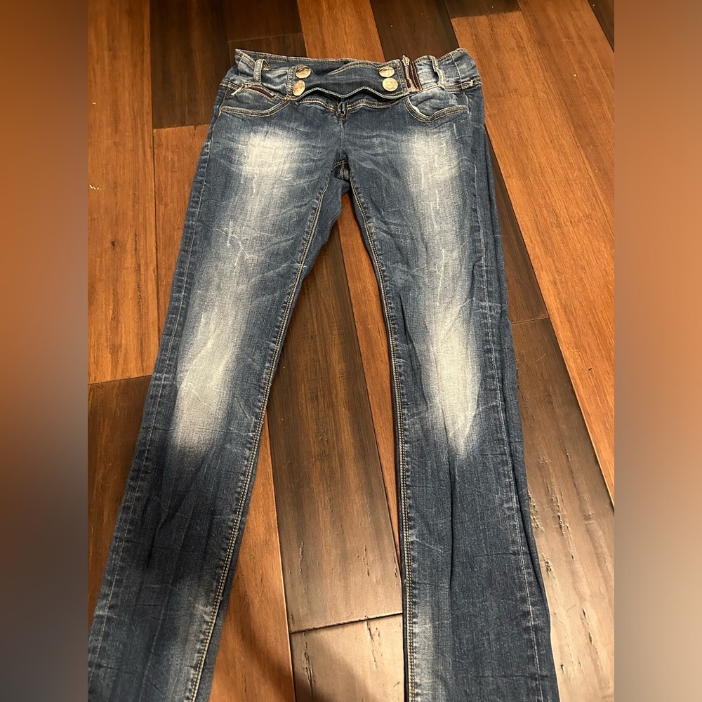 Y2K jeans low rise